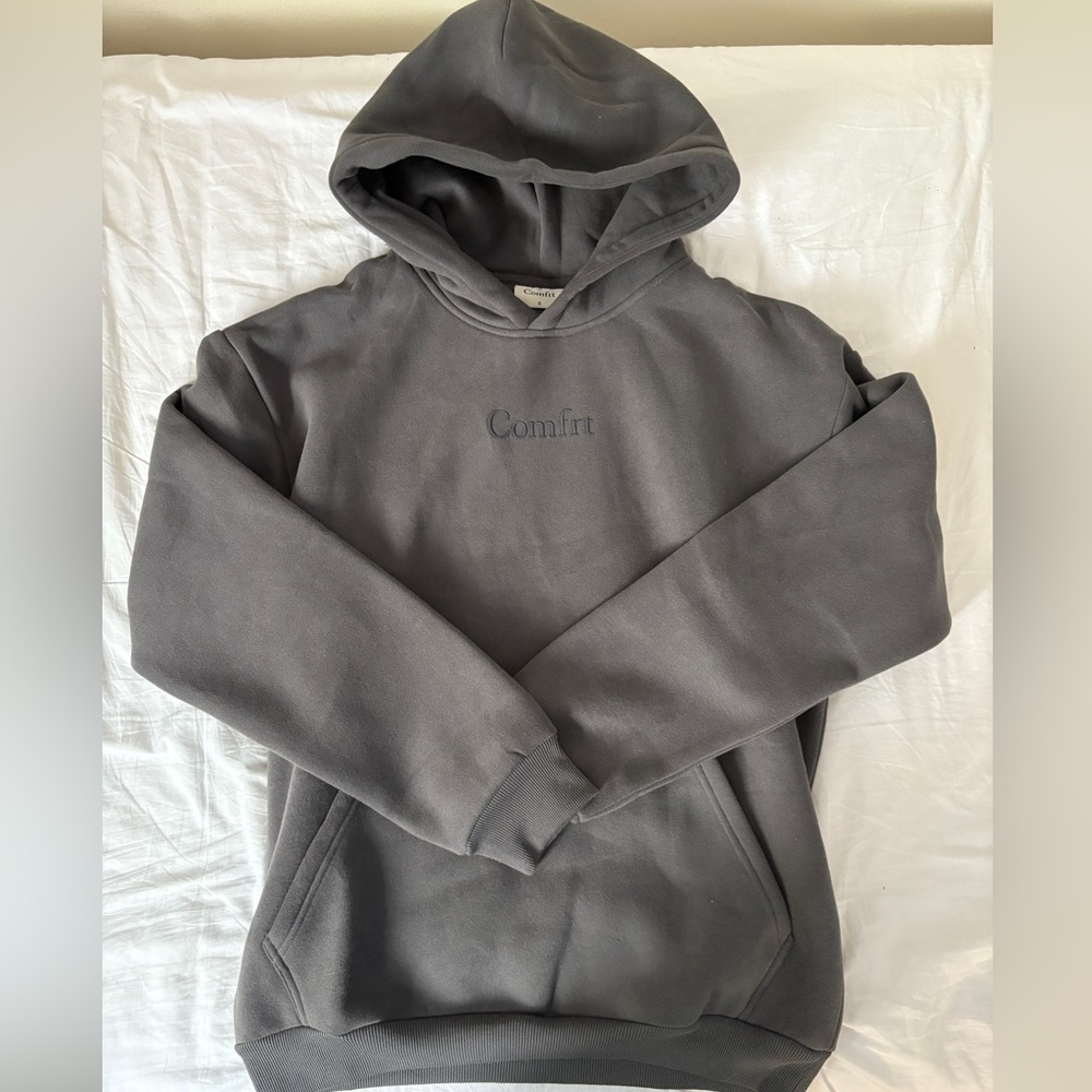 NWOT Comfrt Hoodie